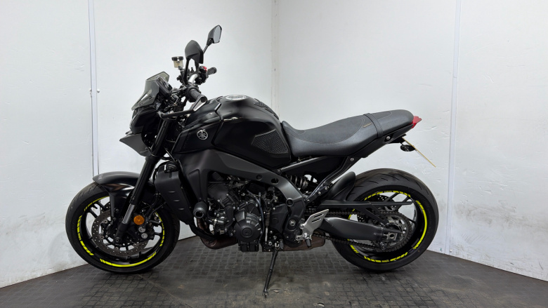 Yamaha Mt-09 (14MY)